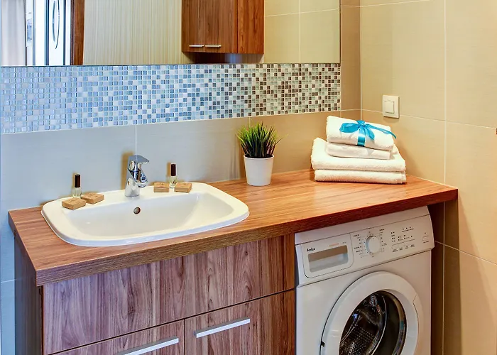 Marina * יאסטארניה